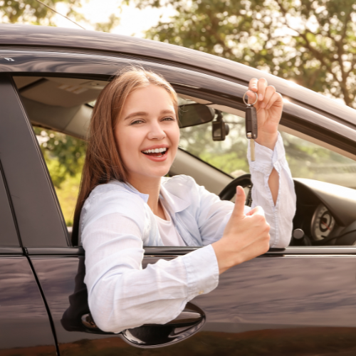Young Irish driver happy with her new car insurance